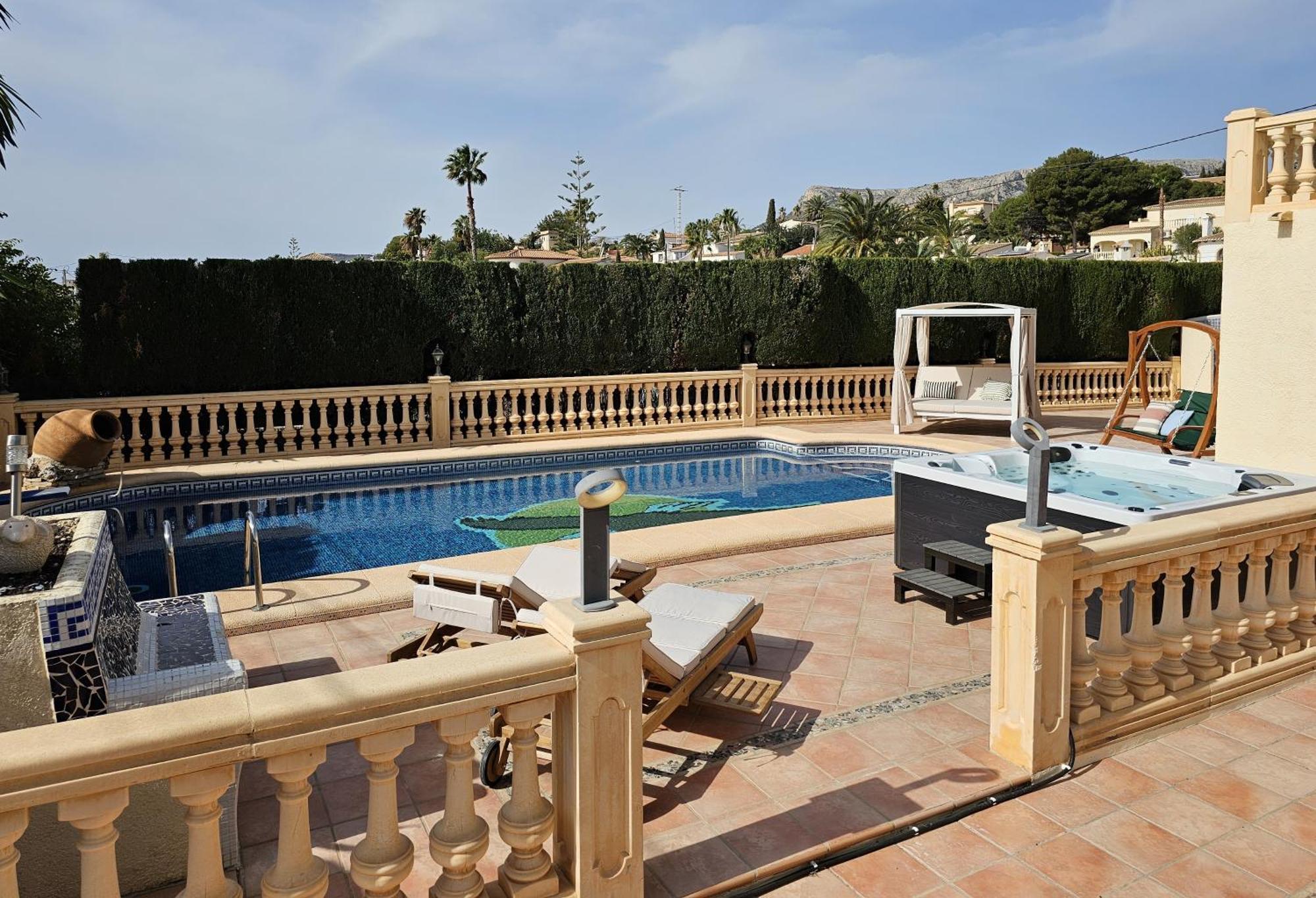 Luxury Villa - Pool, Hot Tub, Aircon, Tvs, Home Cinema, Office, Gbit Internet, Sports Equipment Calpe Bagian luar foto