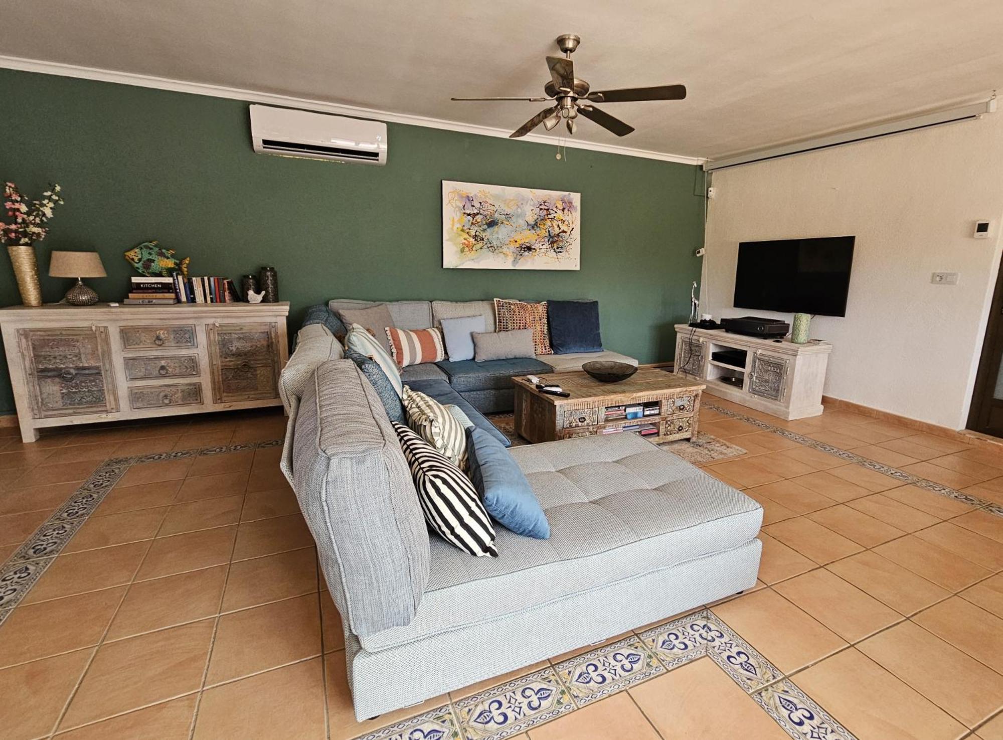 Luxury Villa - Pool, Hot Tub, Aircon, Tvs, Home Cinema, Office, Gbit Internet, Sports Equipment Calpe Bagian luar foto