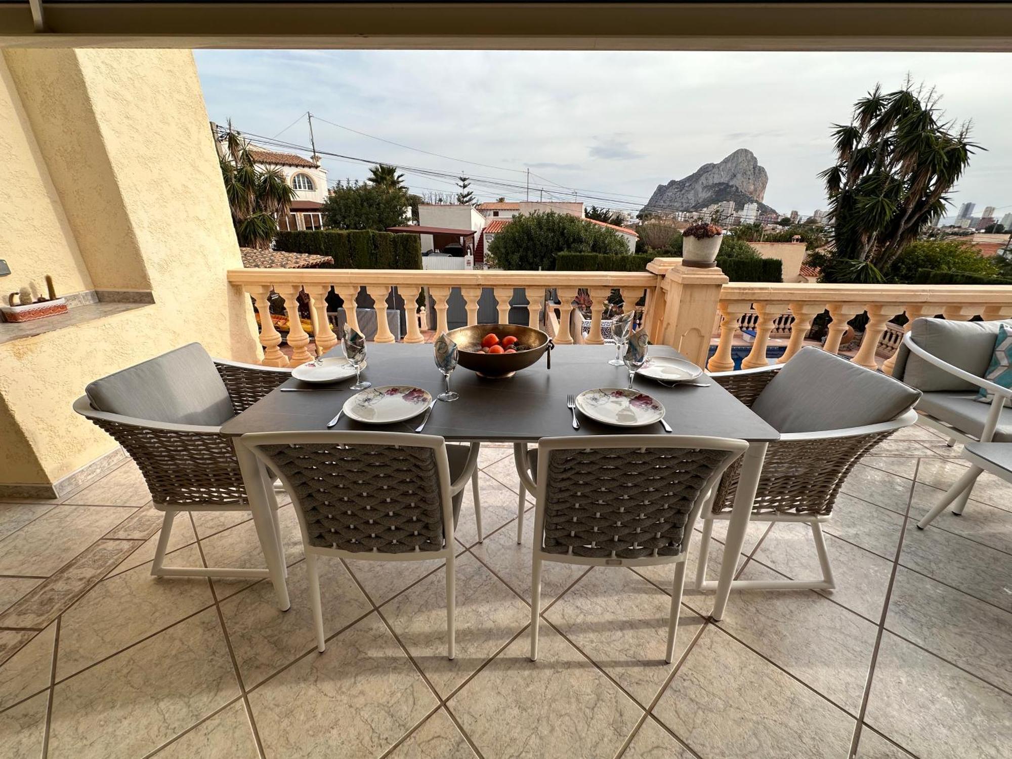 Luxury Villa - Pool, Hot Tub, Aircon, Tvs, Home Cinema, Office, Gbit Internet, Sports Equipment Calpe Bagian luar foto